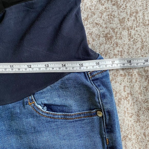 5/$25 Motherhood Maternity Jeans - Picture 5 of 7